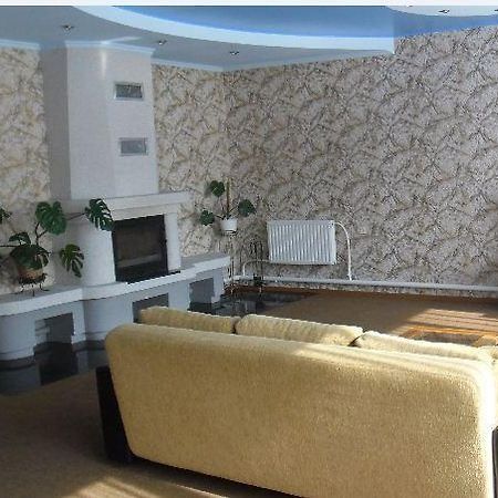 جومل Guest House Svoyaky الغرفة الصورة
